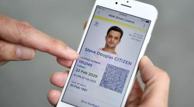 Sürücü ehliyetini cepte taşıma devri bitiyor